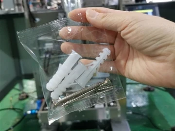 La confezionatrice automatica per il conteggio delle viti Gecko